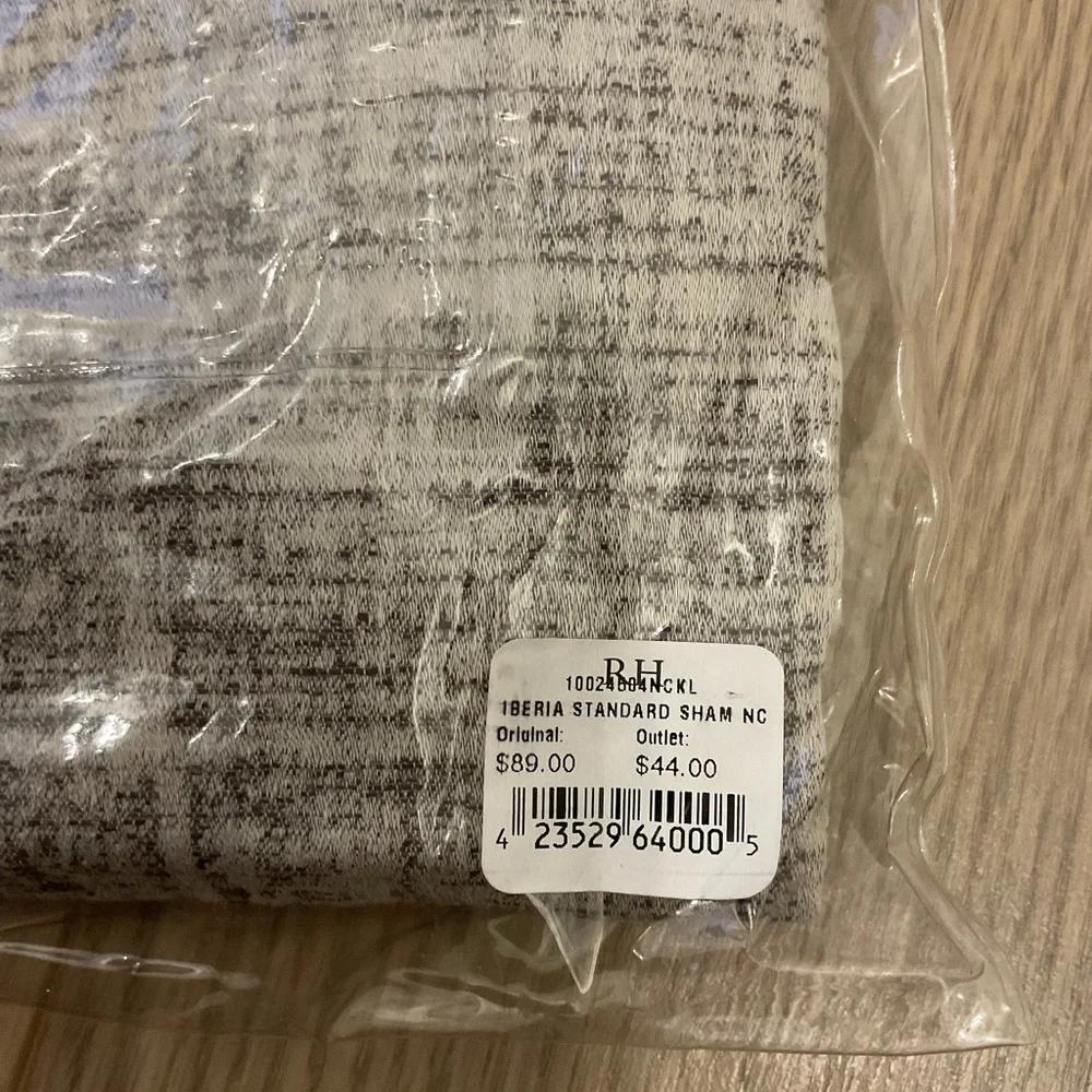 Restoration Hardware Erased abstract cotton-linen standard sham❤️❤️❤️❤️